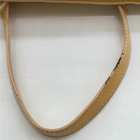 Louis Vuitton Vernis Yellow Wilshire PM Hand Bag - Picture 10 of 13